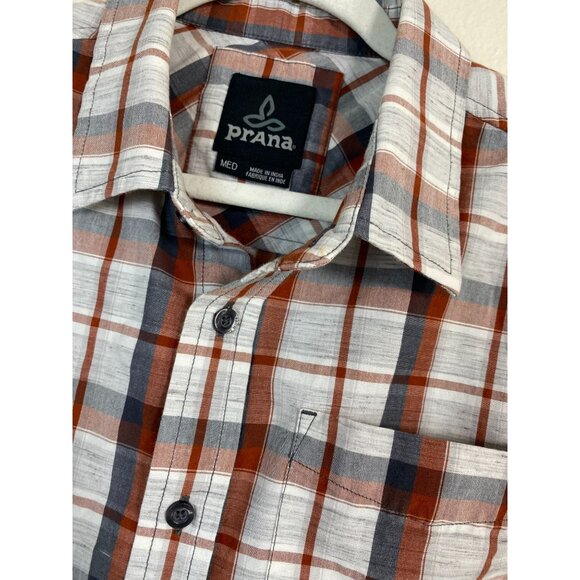 Prana Plaid Short Sleeve Button Up Camp Shirt Men size Medium Camping Outdoor - Picture 11 of 14